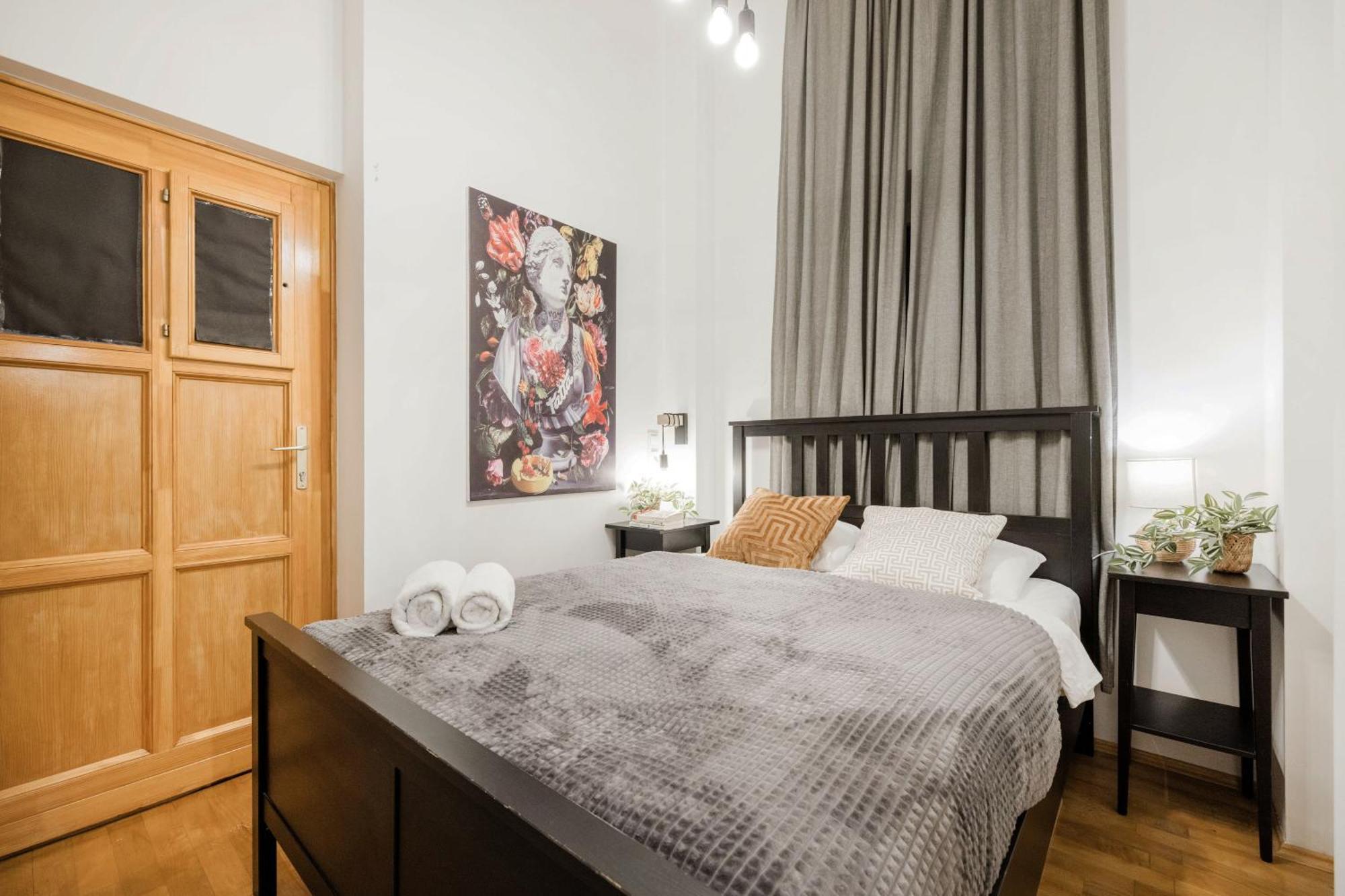 Wellness Wonderland: Garden, Sauna, Jacuzzi In Cbd Budapest Exterior foto