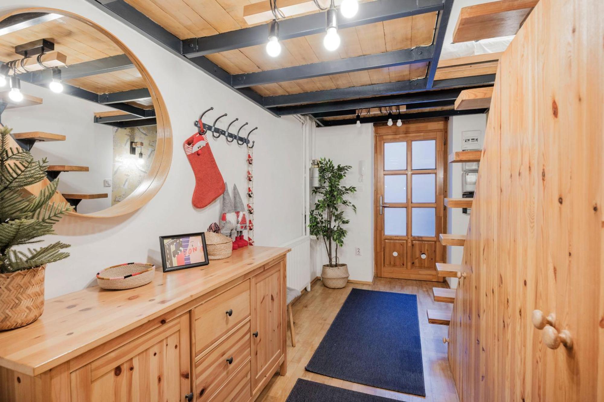 Wellness Wonderland: Garden, Sauna, Jacuzzi In Cbd Budapest Exterior foto