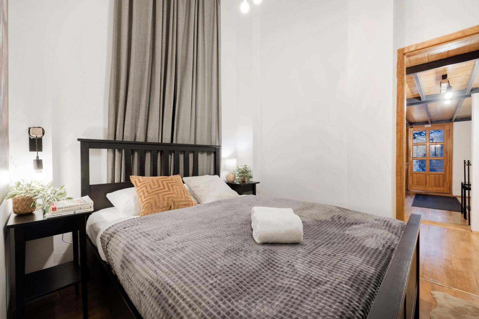 Wellness Wonderland: Garden, Sauna, Jacuzzi In Cbd Budapest Exterior foto