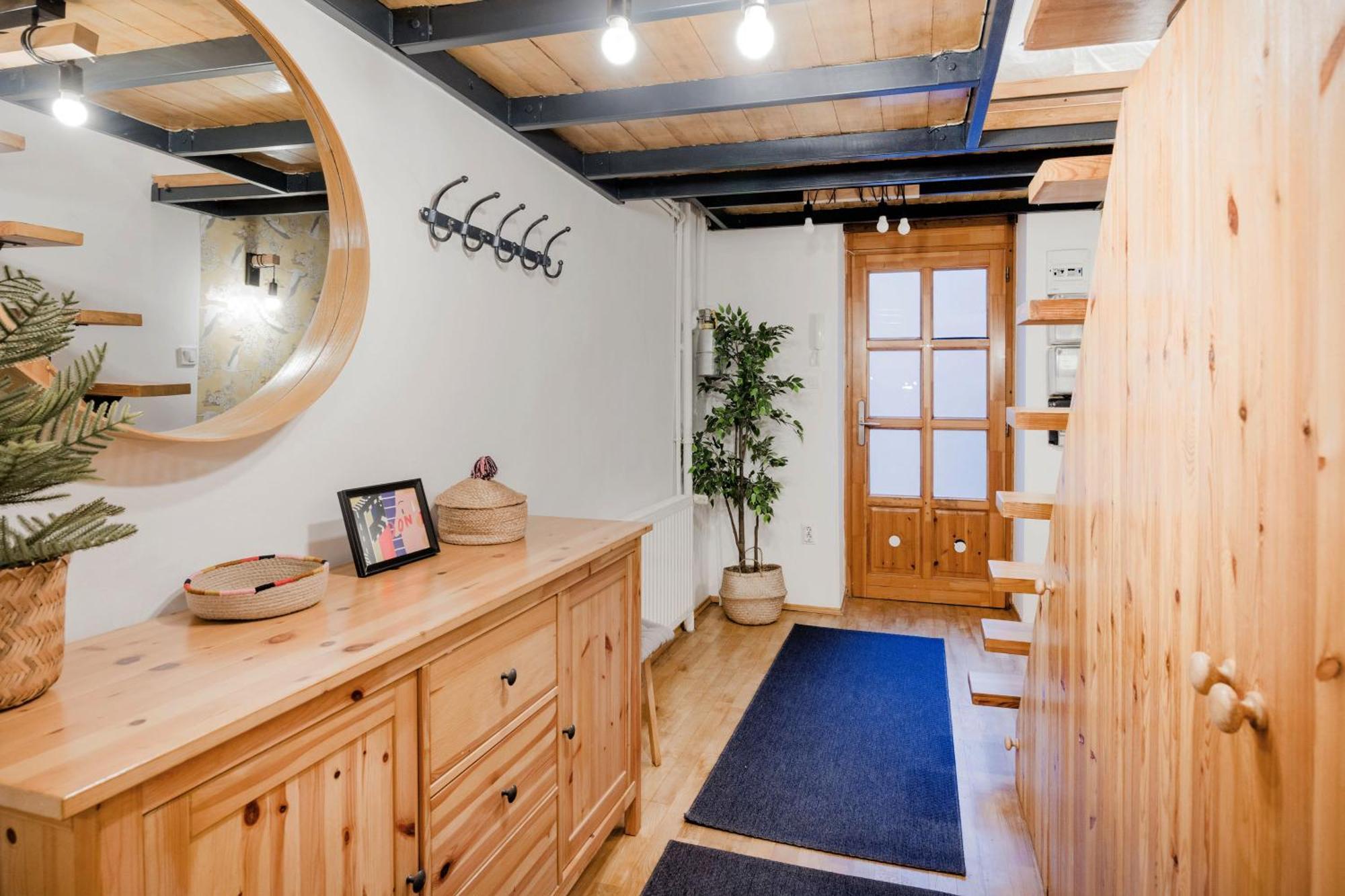 Wellness Wonderland: Garden, Sauna, Jacuzzi In Cbd Budapest Exterior foto
