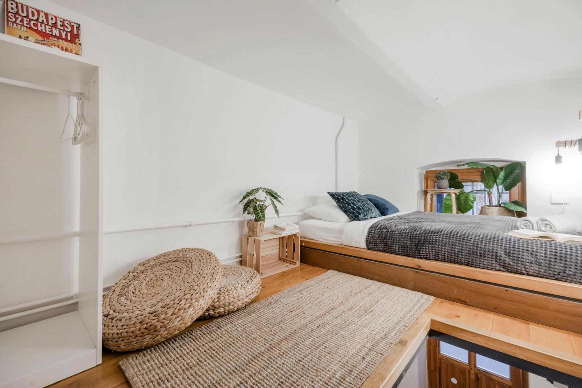 Wellness Wonderland: Garden, Sauna, Jacuzzi In Cbd Budapest Exterior foto