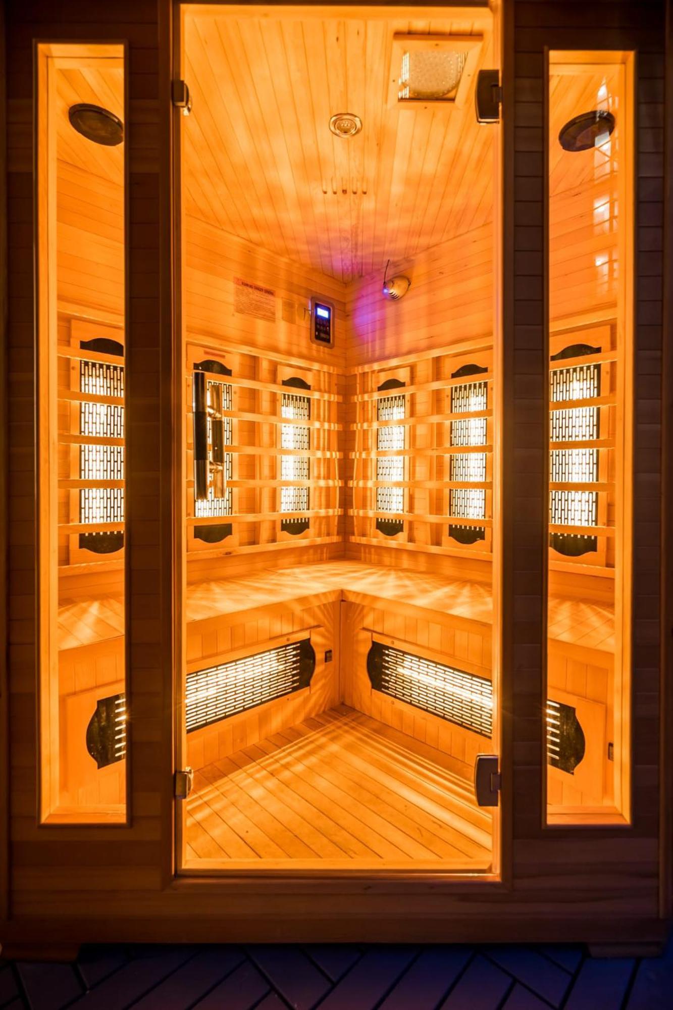 Wellness Wonderland: Garden, Sauna, Jacuzzi In Cbd Budapest Exterior foto