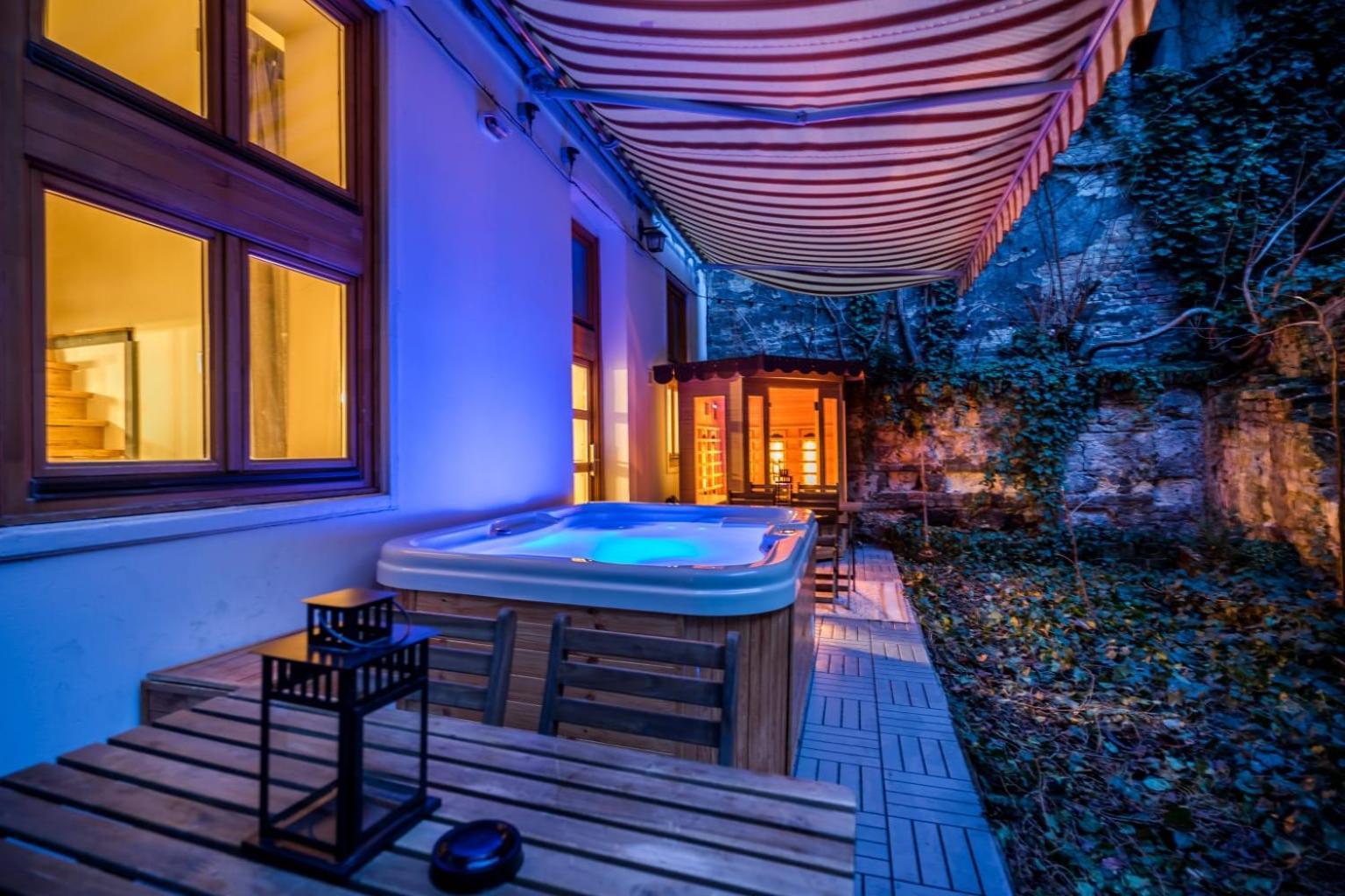 Wellness Wonderland: Garden, Sauna, Jacuzzi In Cbd Budapest Exterior foto