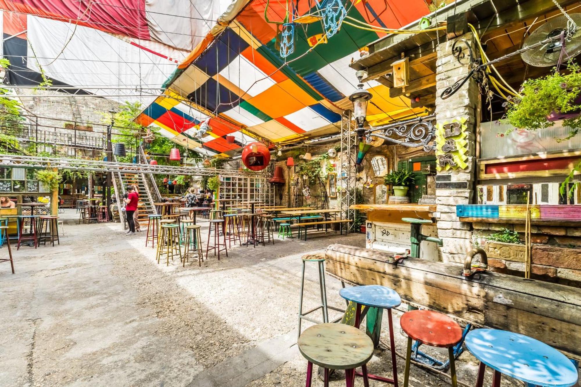 Wellness Wonderland: Garden, Sauna, Jacuzzi In Cbd Budapest Exterior foto